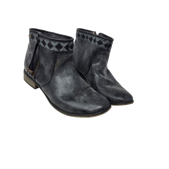 Roxy Faux Leather Embroidered Zipper Tassel Ankle Booties Charcoal Gray Size 10 - Picture 2 of 9